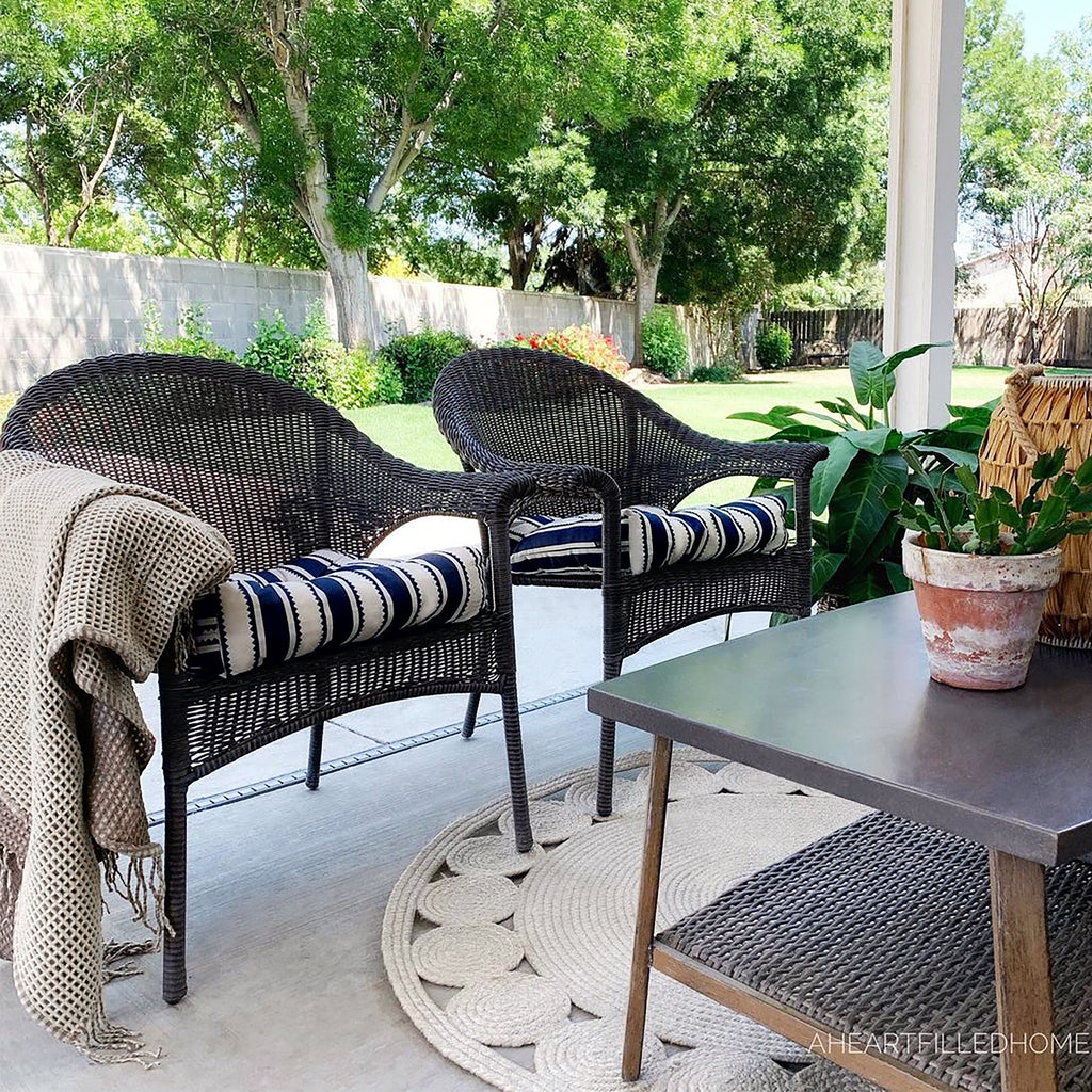 Easygoing Covers Indoor/Outdoor Reversible Throw Blanket, 66 x 59 Inch image 4