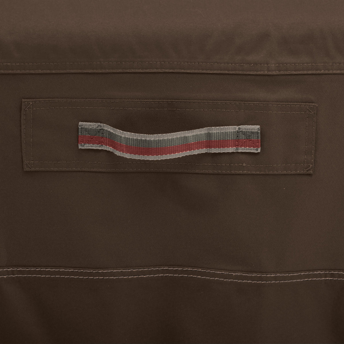 Patio_Easygoing Covers_Detail_Handle.jpg