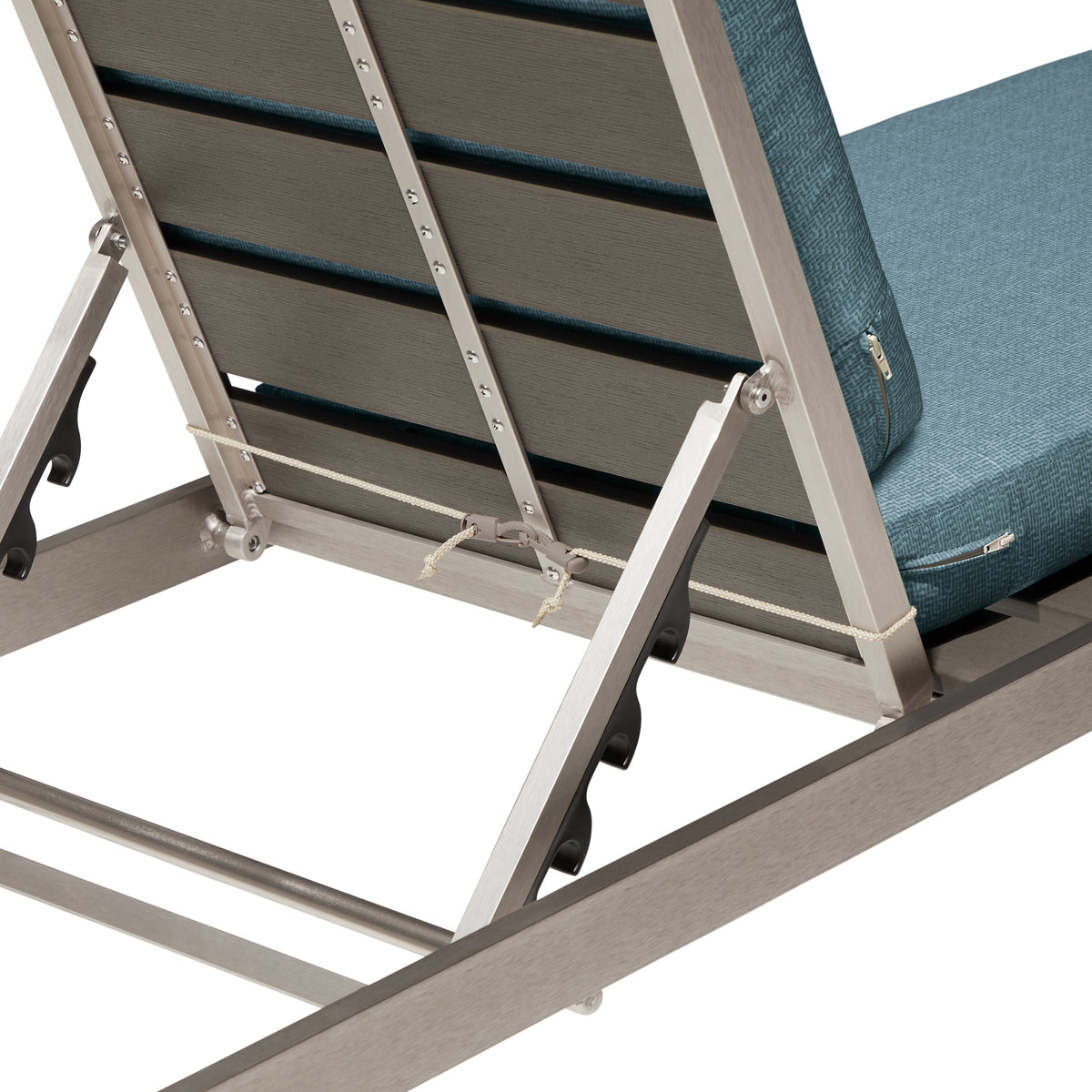 Easygoing Covers All-Weather Outdoor Chaise Cushion image 15